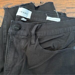Frame Denim Le Skinny Black Jeans with frayed ankle hem size 31 like new